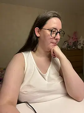 hungry1bunny online show from February 4, 11:38 pm