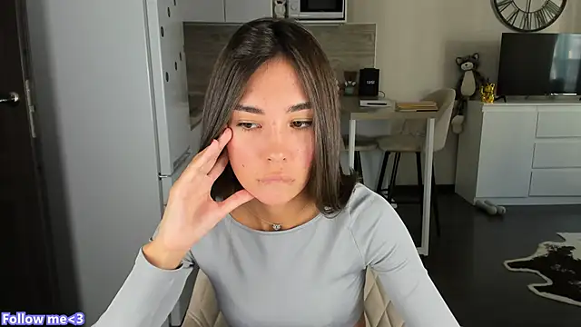 nilliluv online show from October 8, 9:51 am