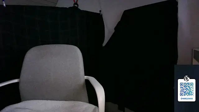 mr-k-quinn-x online show from December 15, 10:26 pm