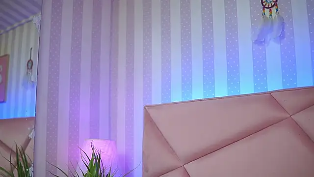 SabrinaHope online show from March 15, 5:08 am