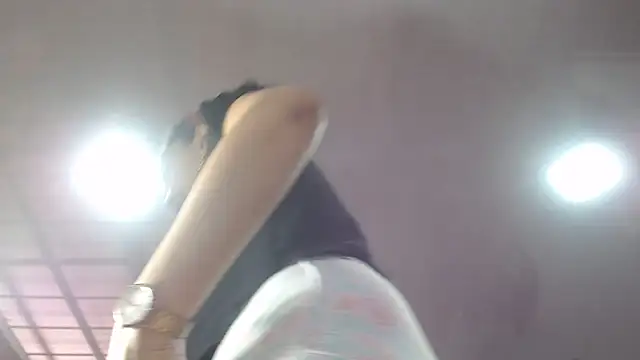 DanaiOluyi online show from February 23, 6:45 pm