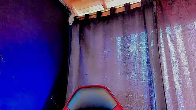 HELEM  S7 online show from February 11, 8:20 pm