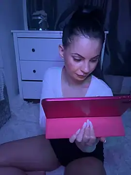 Snapshot of Lexy669 chatting on December 17, 9:49 pm Lexy669 online show from December 17, 9:49 pm