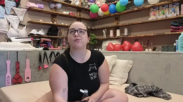 Kimberly-Caprice online show from March 17, 11:21 am