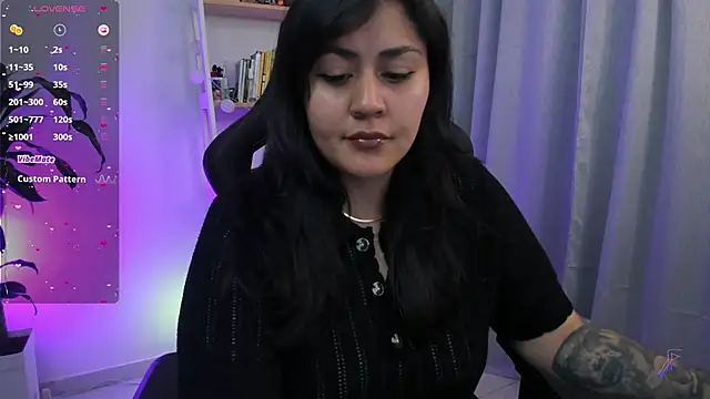 Snapshot of GretaX-X chatting on November 11, 6:57 am GretaX-X online show from November 11, 6:57 am