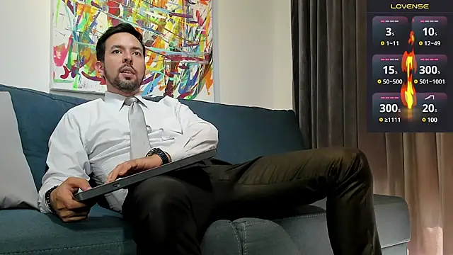 tommy raym0ndg online show from December 12, 7:04 pm