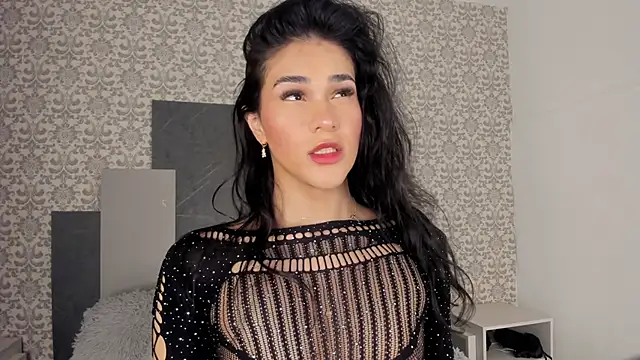 Isa Little Star online show from September 10, 2:17 pm