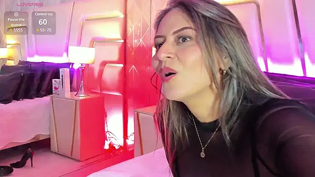 NaomyRivera online show from March 5, 3:51 pm