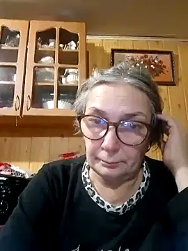 Snapshot of IrinaSweet54 chatting on December 16, 5:00 pm IrinaSweet54 online show from December 16, 5:00 pm