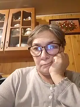 Snapshot of IrinaSweet54 chatting on January 4, 2:25 pm IrinaSweet54 online show from January 4, 2:25 pm