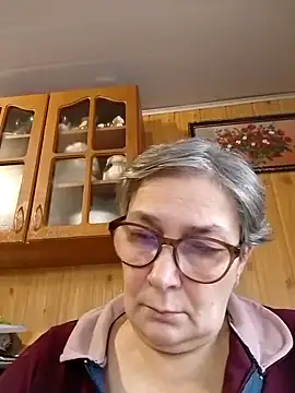 Snapshot of IrinaSweet54 chatting on January 5, 12:10 pm IrinaSweet54 online show from January 5, 12:10 pm