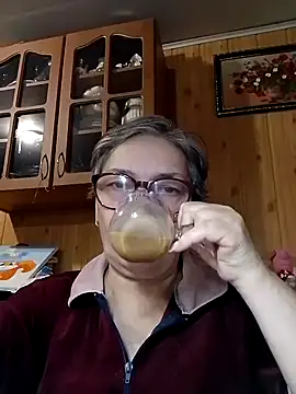 Snapshot of IrinaSweet54 chatting on January 7, 9:50 am IrinaSweet54 online show from January 7, 9:50 am