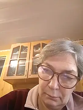 Snapshot of IrinaSweet54 chatting on January 9, 8:13 am IrinaSweet54 online show from January 9, 8:13 am