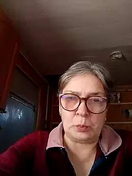 Snapshot of IrinaSweet54 chatting on January 14, 8:20 am IrinaSweet54 online show from January 14, 8:20 am