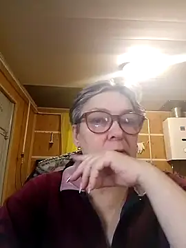 Snapshot of IrinaSweet54 chatting on January 15, 8:20 am IrinaSweet54 online show from January 15, 8:20 am