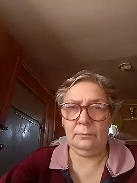 Snapshot of IrinaSweet54 chatting on January 20, 8:52 am IrinaSweet54 online show from January 20, 8:52 am