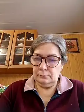 Snapshot of IrinaSweet54 chatting on January 24, 9:49 am IrinaSweet54 online show from January 24, 9:49 am