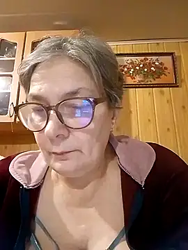 Snapshot of IrinaSweet54 chatting on January 24, 5:32 pm IrinaSweet54 online show from January 24, 5:32 pm