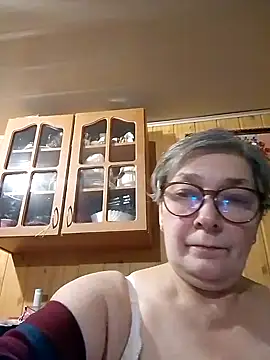 Snapshot of IrinaSweet54 chatting on January 30, 5:28 pm IrinaSweet54 online show from January 30, 5:28 pm