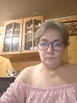 Snapshot of IrinaSweet54 chatting on February 1, 3:39 pm IrinaSweet54 online show from February 1, 3:39 pm