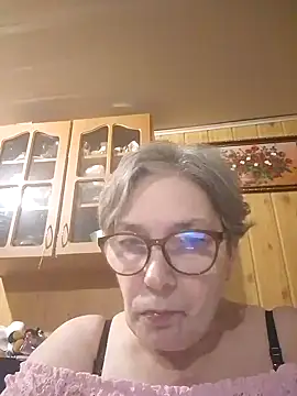 Snapshot of IrinaSweet54 chatting on February 2, 1:08 pm IrinaSweet54 online show from February 2, 1:08 pm