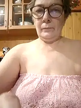 Snapshot of IrinaSweet54 chatting on February 11, 3:51 pm IrinaSweet54 online show from February 11, 3:51 pm