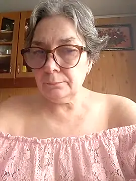 Snapshot of IrinaSweet54 chatting on February 12, 7:34 am IrinaSweet54 online show from February 12, 7:34 am