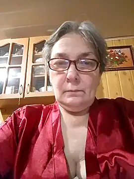 Snapshot of IrinaSweet54 chatting on February 17, 4:15 pm IrinaSweet54 online show from February 17, 4:15 pm