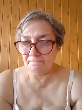 Snapshot of IrinaSweet54 chatting on March 11, 10:40 am IrinaSweet54 online show from March 11, 10:40 am