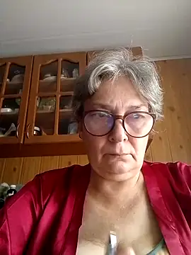 Snapshot of IrinaSweet54 chatting on September 15, 7:19 am IrinaSweet54 online show from September 15, 7:19 am