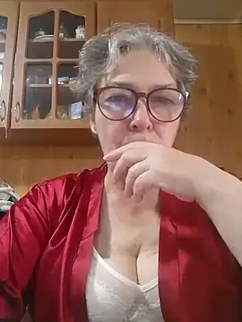 Snapshot of IrinaSweet54 chatting on September 22, 6:37 am IrinaSweet54 online show from September 22, 6:37 am