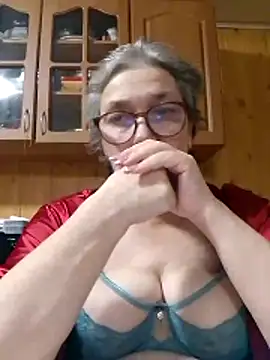 Snapshot of IrinaSweet54 chatting on November 24, 6:29 pm IrinaSweet54 online show from November 24, 6:29 pm
