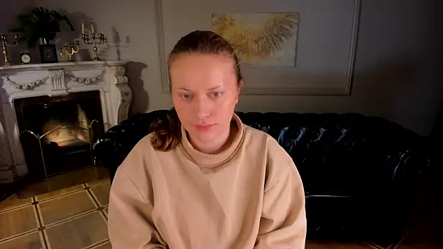 Ariell Margot  online show from January 28, 6:28 pm