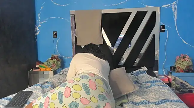 Snapshot of Cataleya19__ chatting on December 5, 2:11 pm Cataleya19 online show from December 5, 2:11 pm