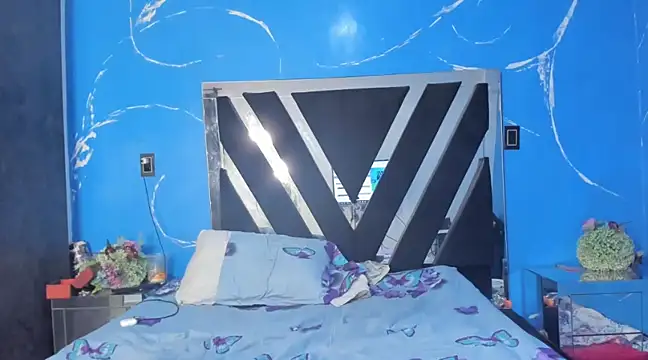 Snapshot of Cataleya19__ chatting on December 17, 2:00 pm Cataleya19 online show from December 17, 2:00 pm