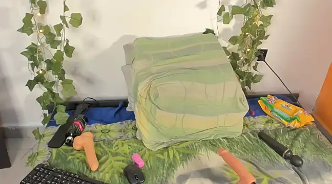 Snapshot of Cataleya19__ chatting on February 2, 3:43 am Cataleya19 online show from February 2, 3:43 am