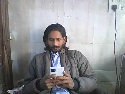 Snapshot of Desi_GfBf chatting on November 18, 5:01 am Desi GfBf online show from November 18, 5:01 am