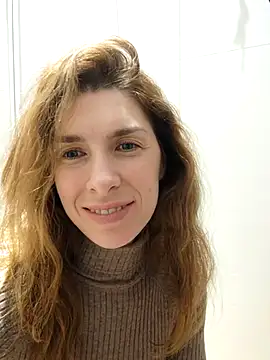 Snapshot of YourSuperModel chatting on February 20, 7:45 am YourSuperModel online show from February 20, 7:45 am