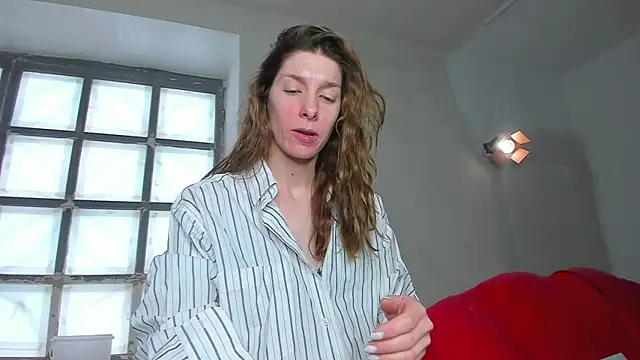 Snapshot of YourSuperModel chatting on February 27, 5:13 am YourSuperModel online show from February 27, 5:13 am