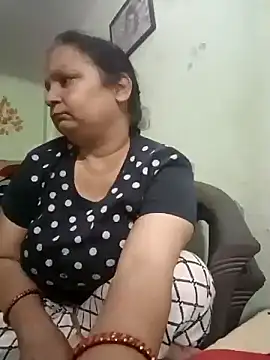 Kavya kapoor online show from March 12, 4:46 pm