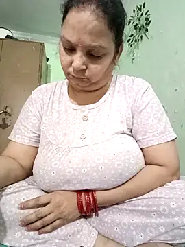 Kavya kapoor online show from October 26, 6:41 am