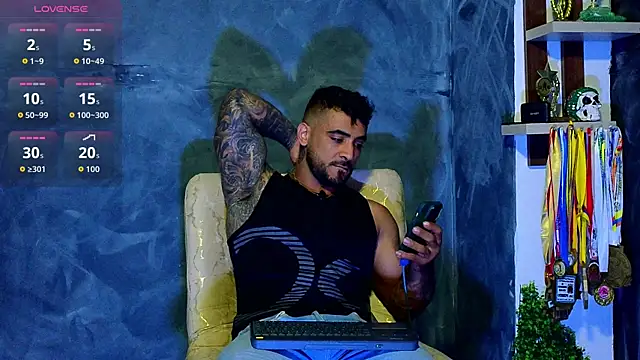 ERIC HARRISON online show from September 13, 11:37 pm