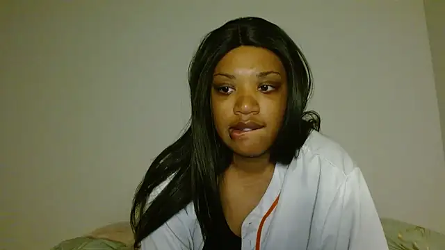 thekelliecapri online show from February 8, 1:32 am