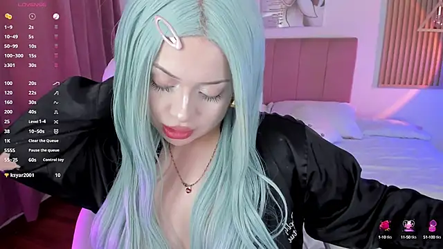 Kendall Bunnyy online show from February 14, 6:29 pm