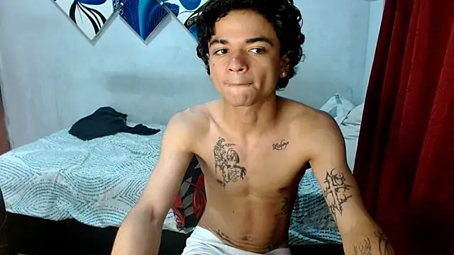 Lovebeng  online show from November 17, 4:18 am