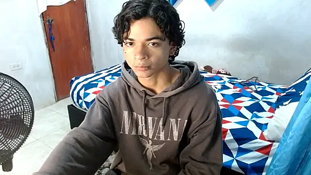 Lovebeng  online show from December 2, 10:49 pm