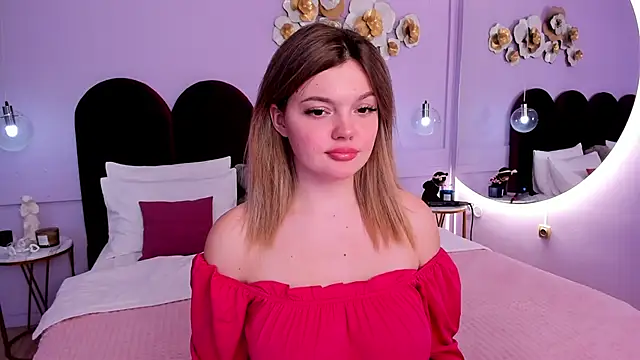 ZaraBloom online show from March 3, 7:39 pm