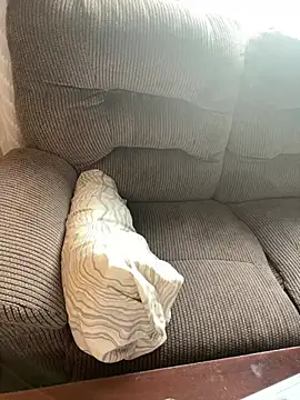 Snapshot of PuckBunny17 chatting on December 28, 8:04 pm PuckBunny17 online show from December 28, 8:04 pm