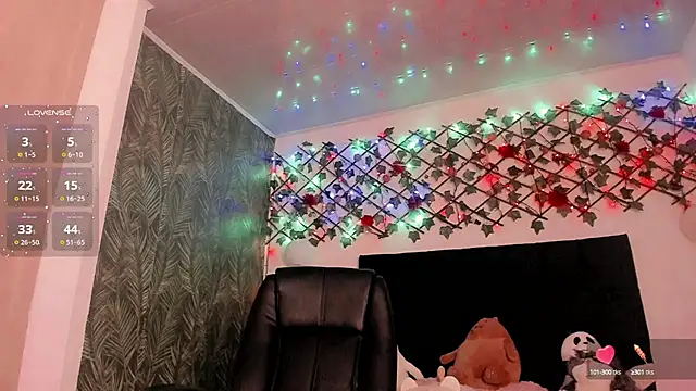 Lilith Miller21 online show from September 28, 8:25 pm