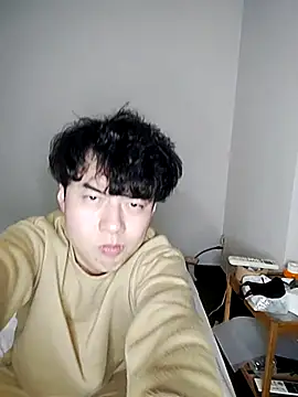 whitebriefboy online show from February 18, 12:37 am